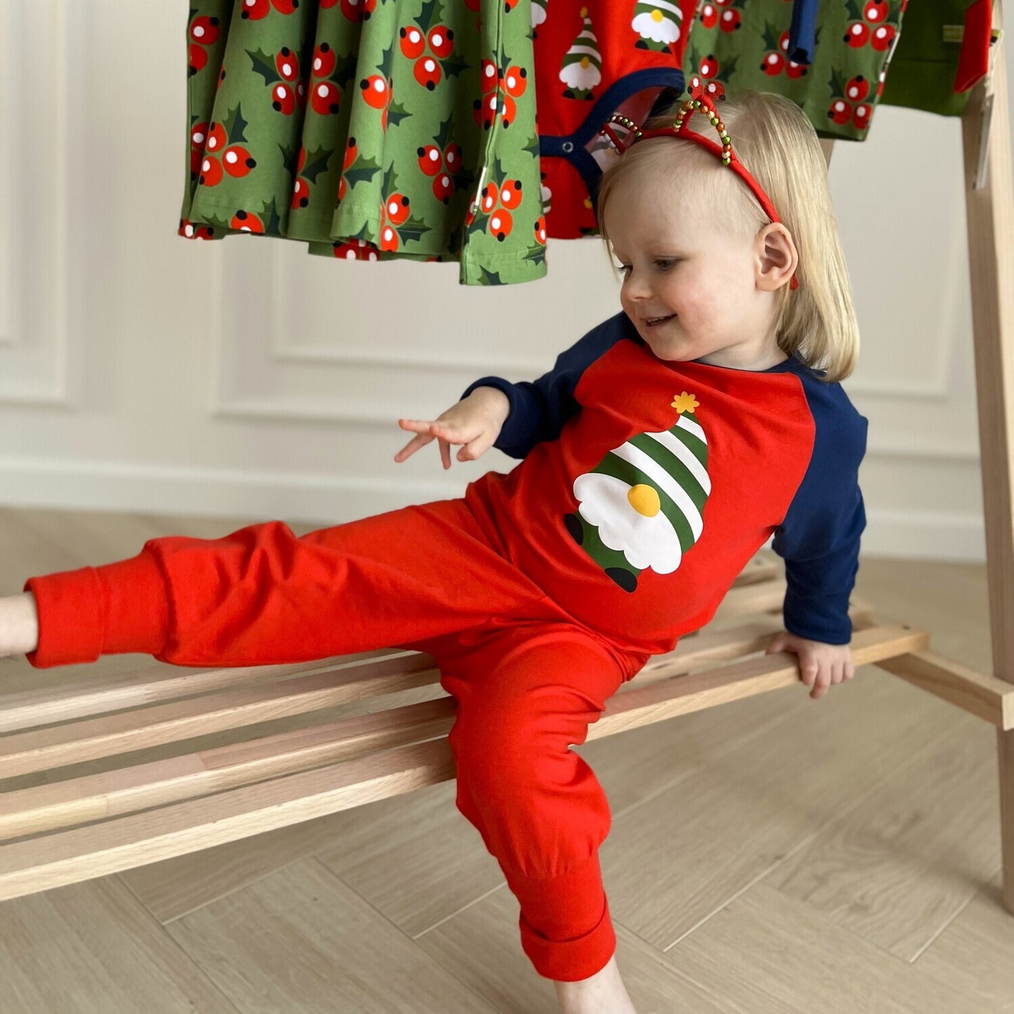 Marškinėliai X-MAS "Raglan Dear Santa LS"