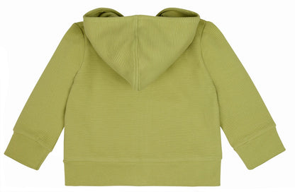 Rantyto audinio vaikiškas džemperis iš GOTS organinės medvilnės, su kapišonu ir kišenėmis. Segamas užtrauktuku, turi užtrauktuko apsaugą ties kaklu. Žalios, avokado spalvos. 